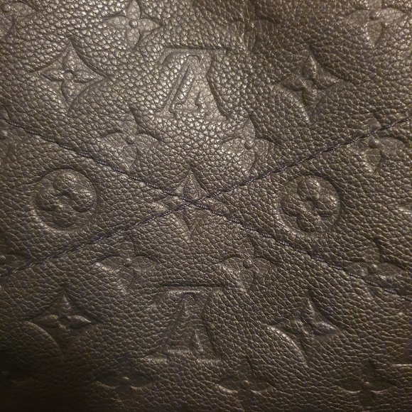 SALE!! Louis Vuitton Artsy MM Empreinte Infini! - Picture 14 of 16
